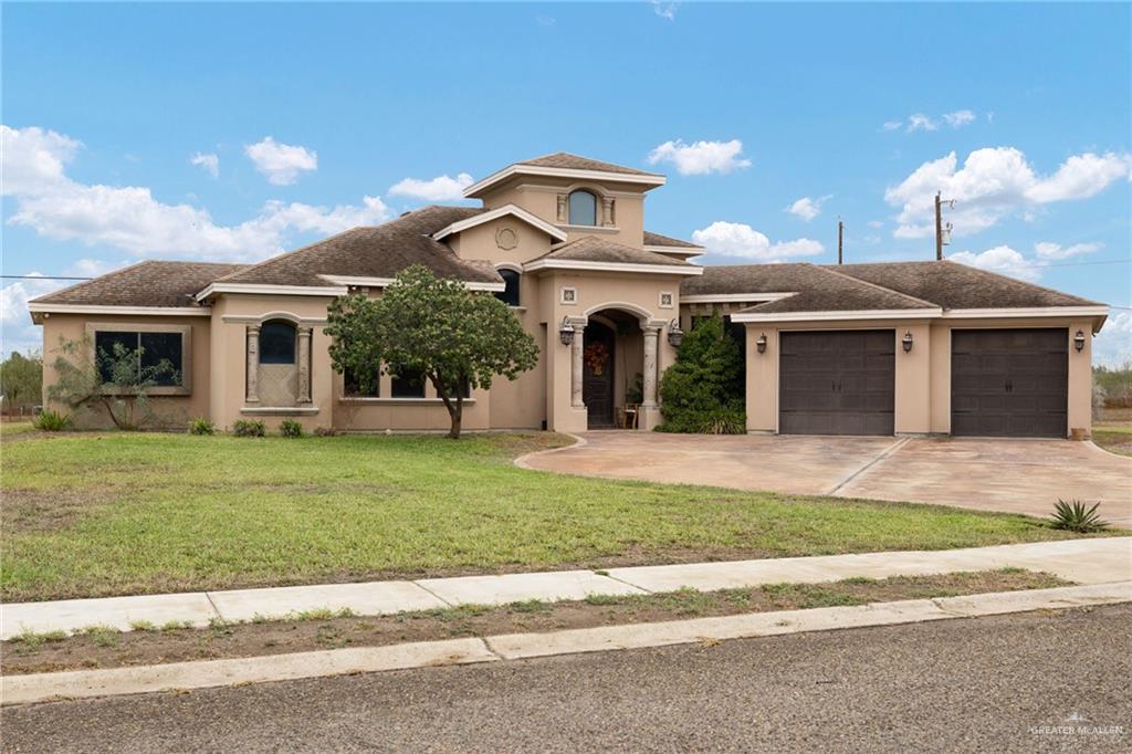 Photo 1 of 826 Coyote Drive, Rio Grande City