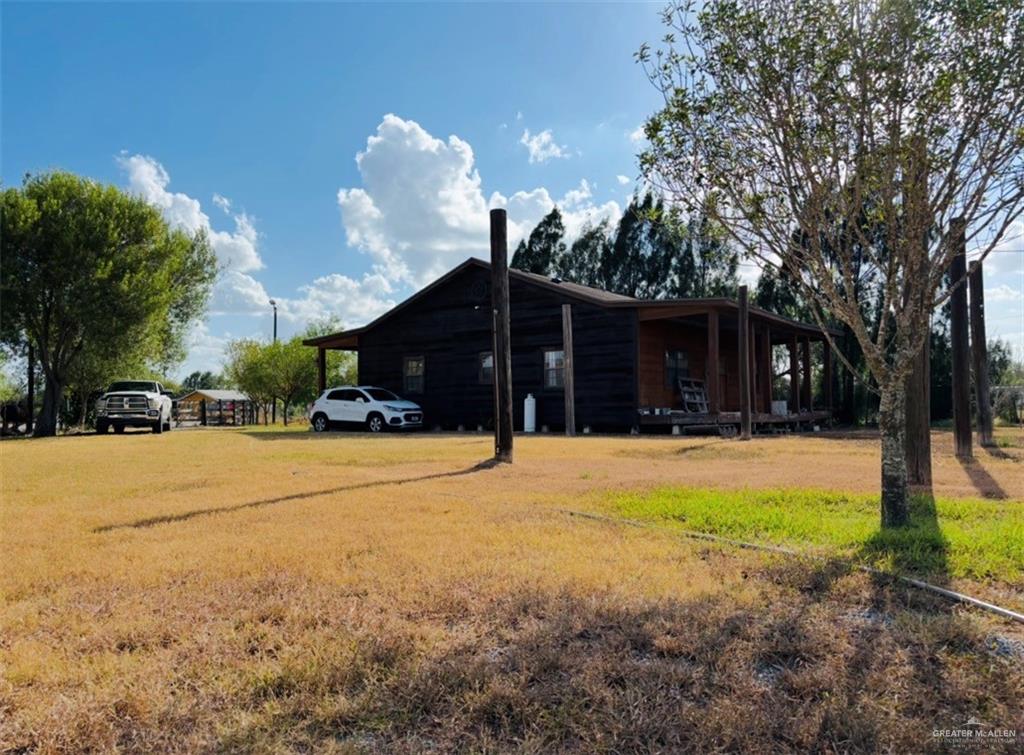 Photo 2 of 1712 Mesquite Drive
