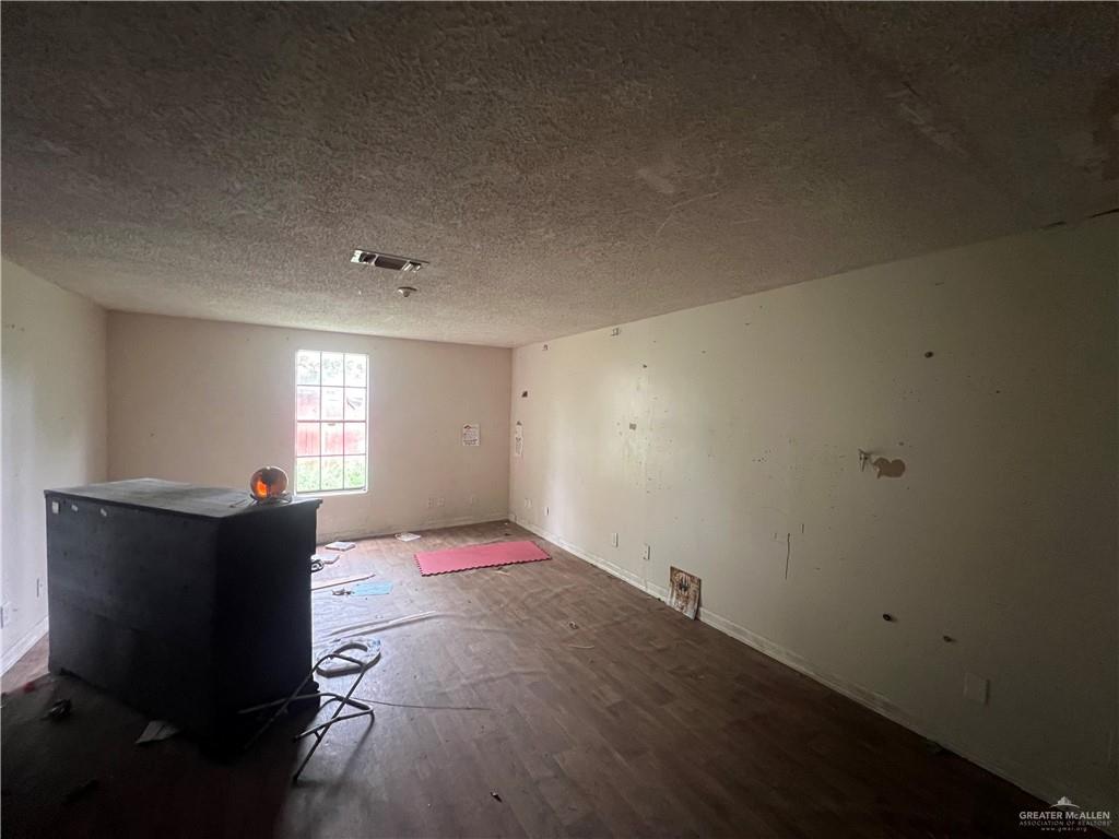 Photo 8 of 610 Cypress Street