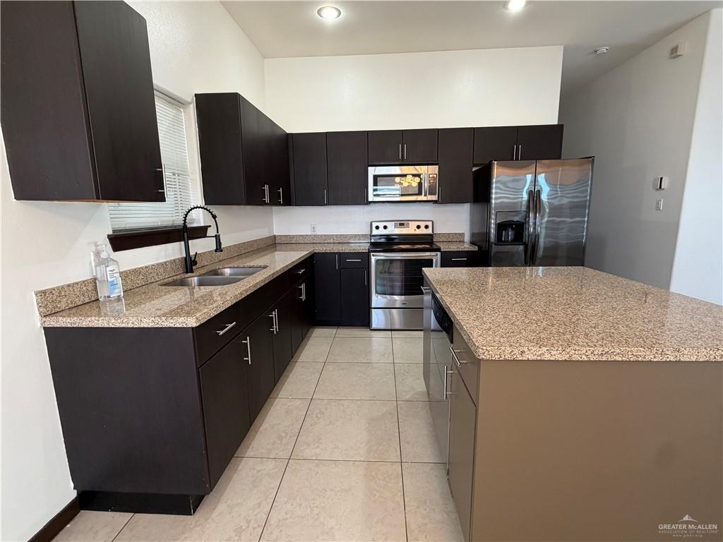 Photo 6 of 4217 Colbath Avenue #450B