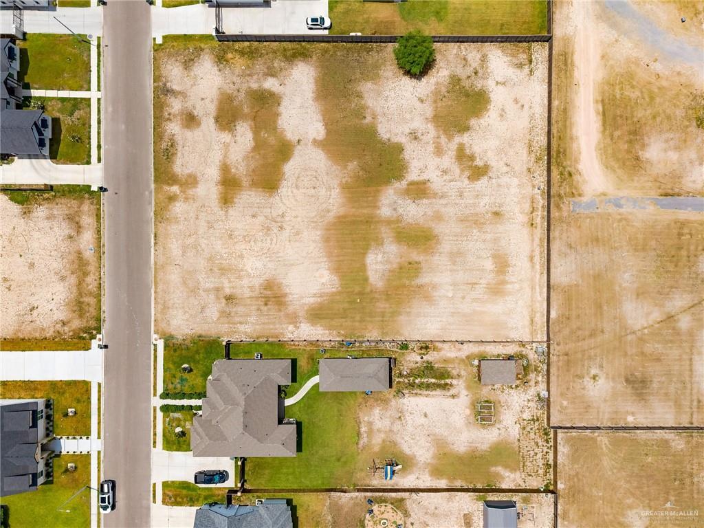 Photo 5 of 2505 Deion Drive