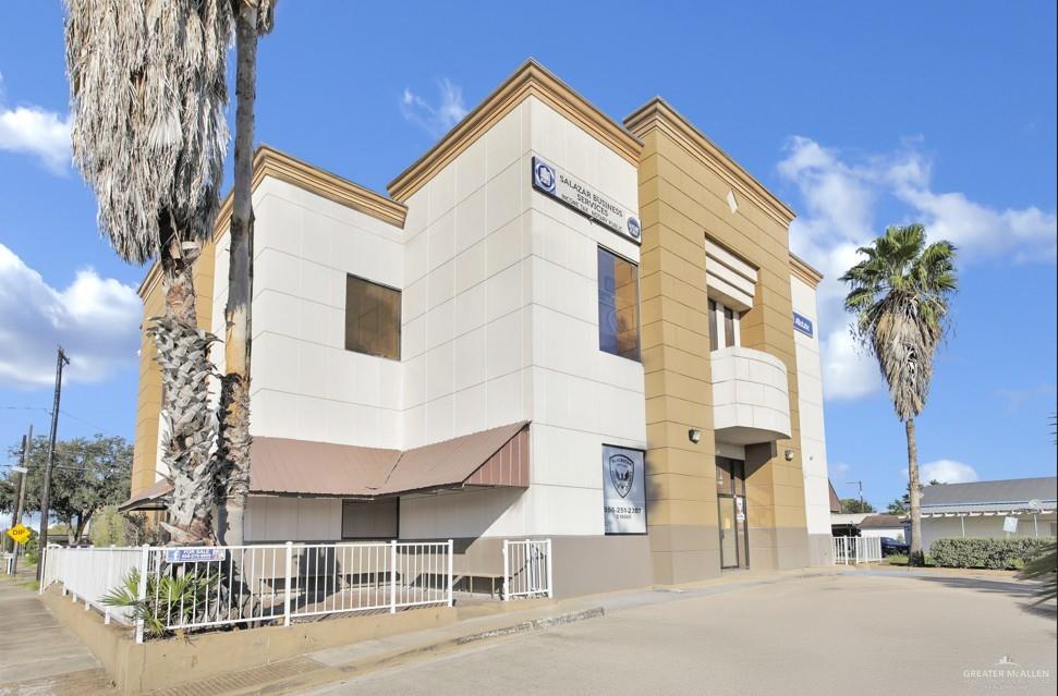 Photo 2 of 301 Cage Boulevard