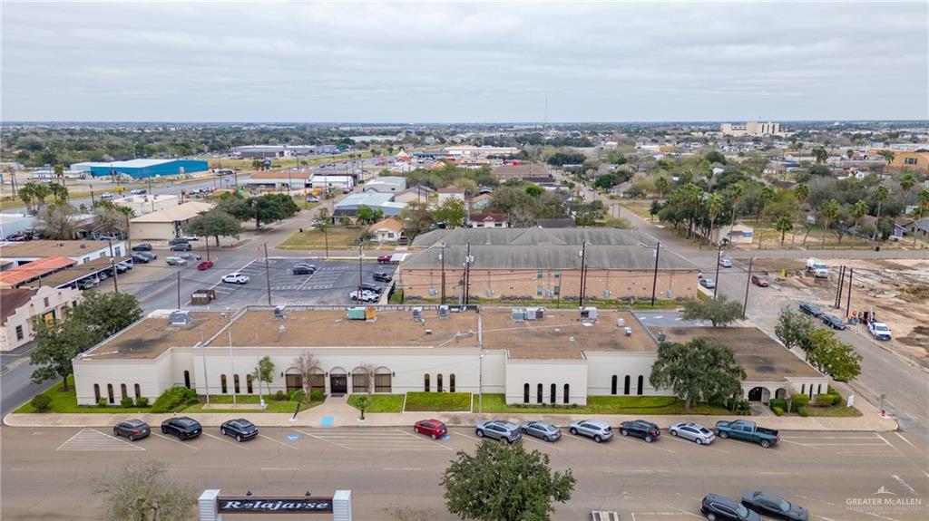 Commercial home at 401 Kansas Avenue, Weslaco, Texas