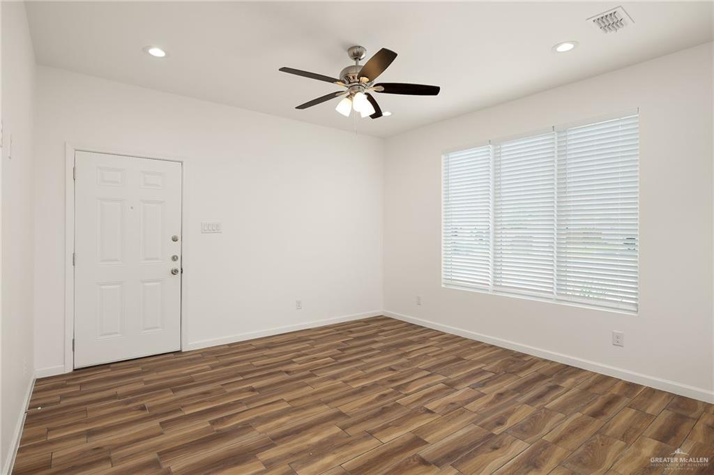 Photo 4 of 2104 San Andrea Street #1