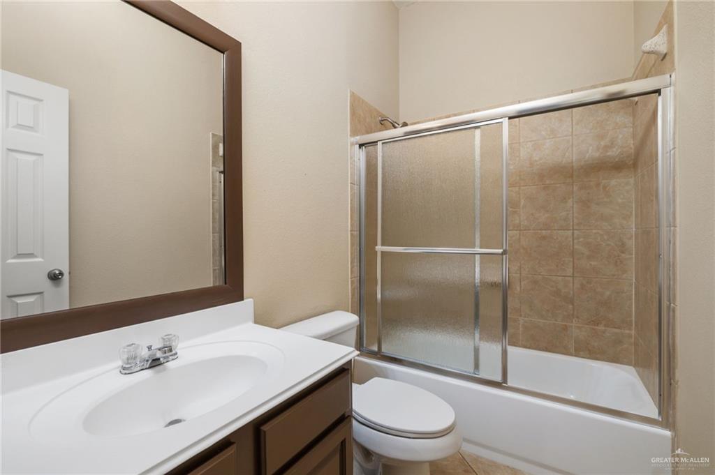 Photo 14 of 3007 San Rafael Street
