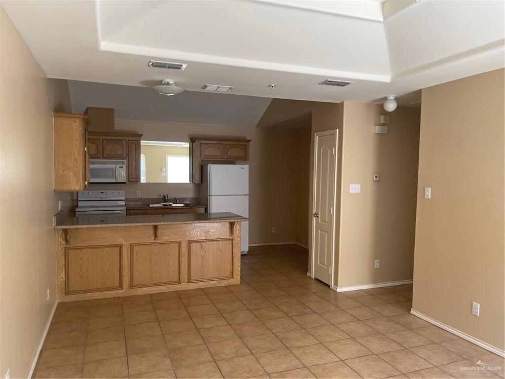 Photo 4 of 2501 Toledo Avenue #17