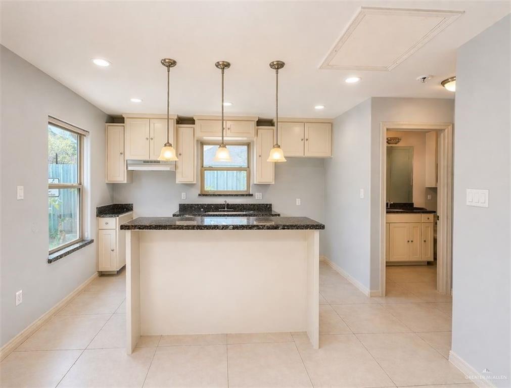 Photo 16 of 1206 Maurer Street