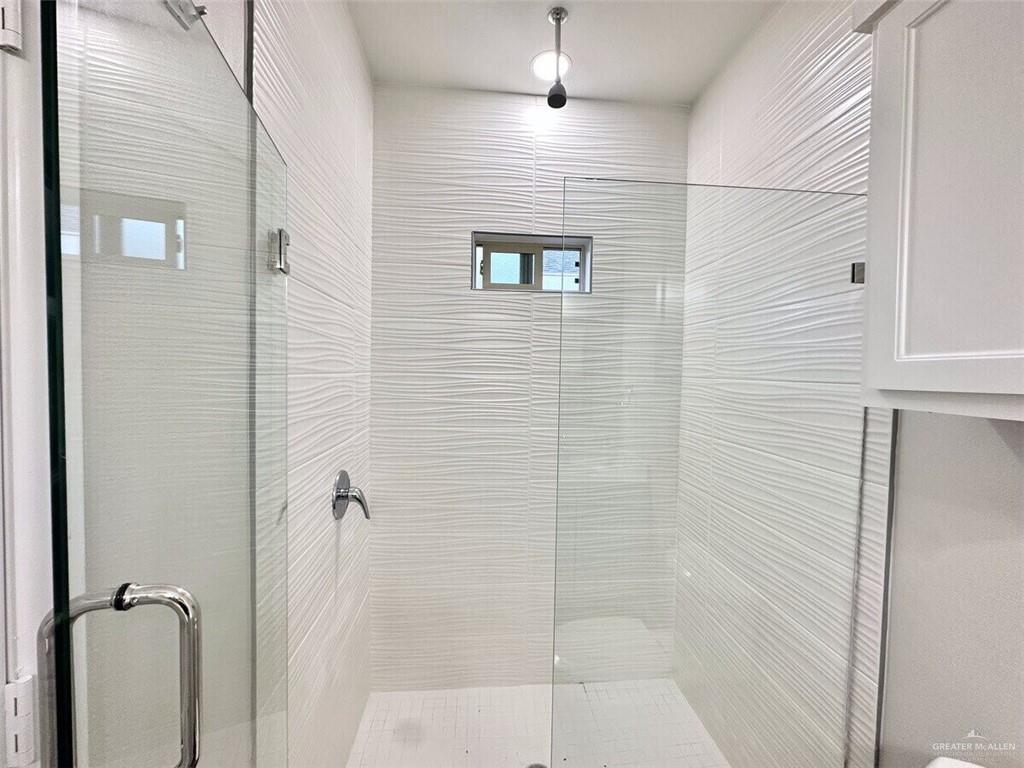 Photo 9 of 3408 Ventura Avenue #2