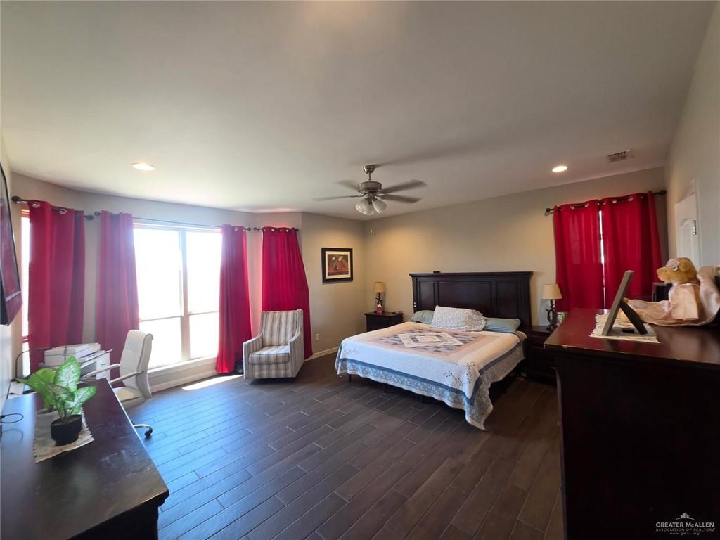 Photo 6 of 3901 Green Jay Drive
