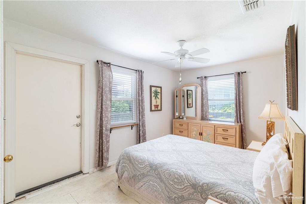 Photo 5 of 129 Gardenia Street
