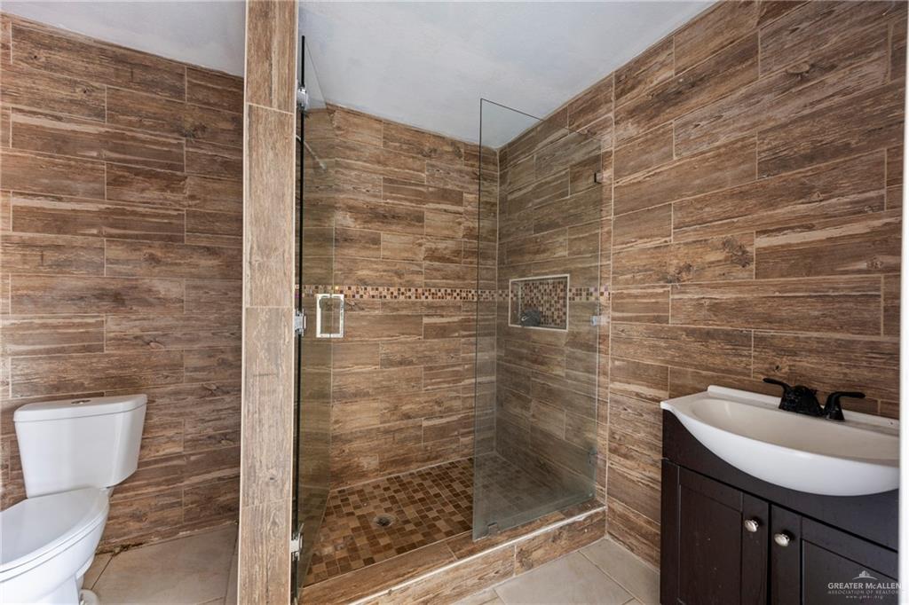 Photo 15 of 7009 Sabino Avenue