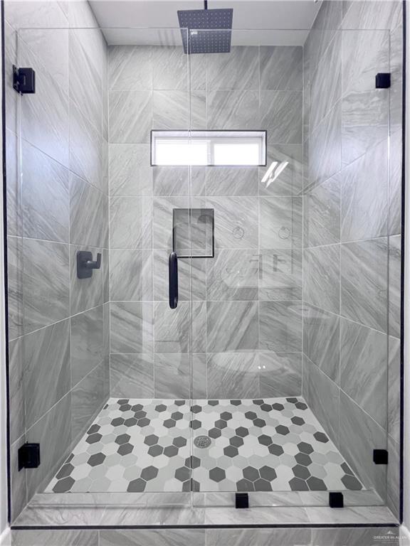 Photo 13 of 823 Woodson Avenue #4
