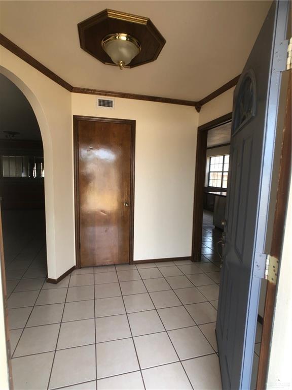 Photo 2 of 3012 Rose Ellen Boulevard