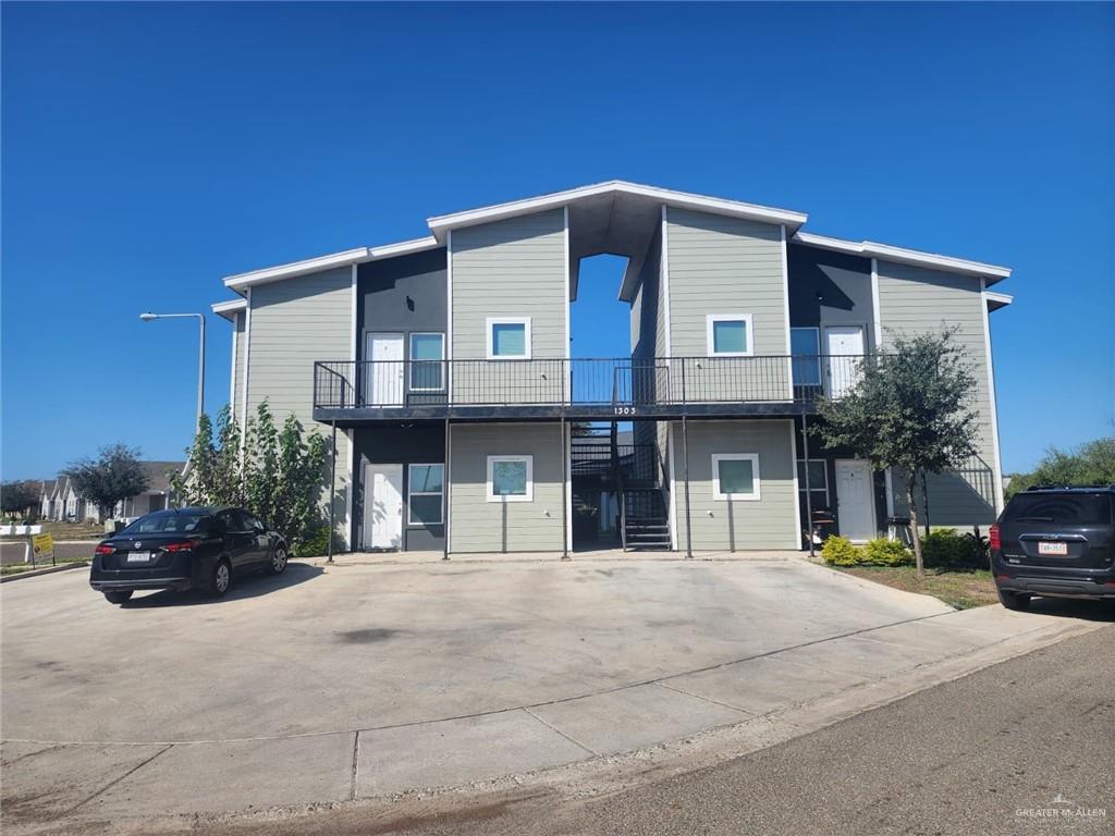 Photo 1 of 1303 Quitaca Drive, Edinburg