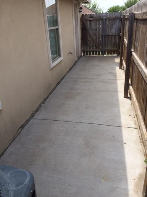 Photo 14 of 1813 Bahamas Drive
