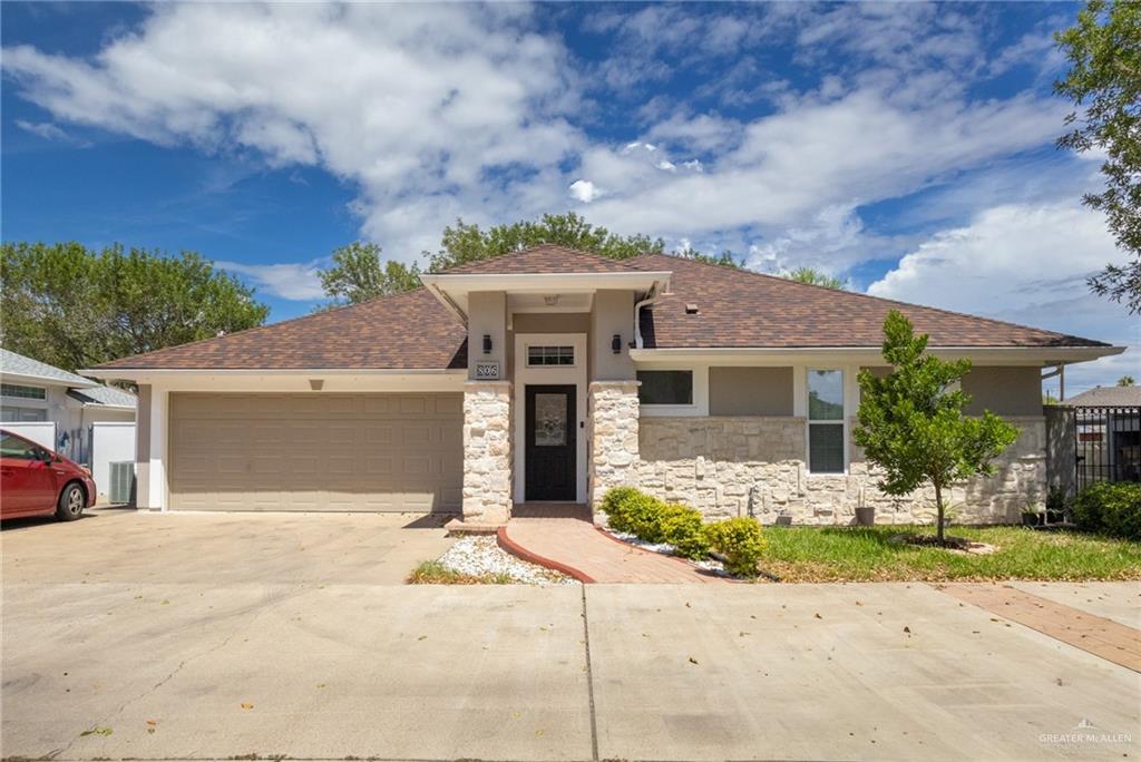 Photo 1 of 806 Hill Country Drive, Edinburg