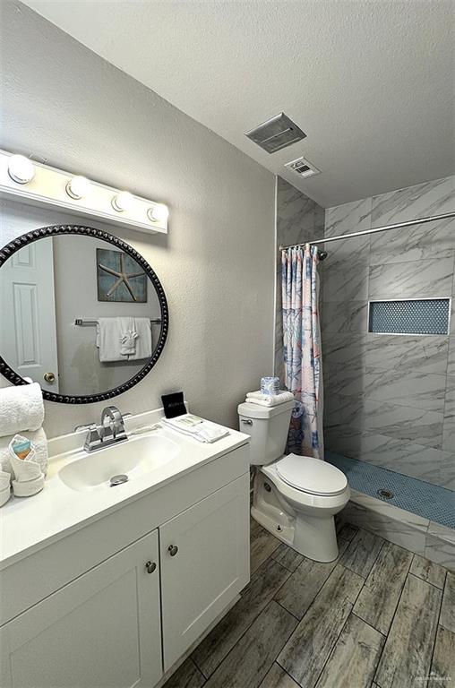 Photo 33 of 124 Retama Street