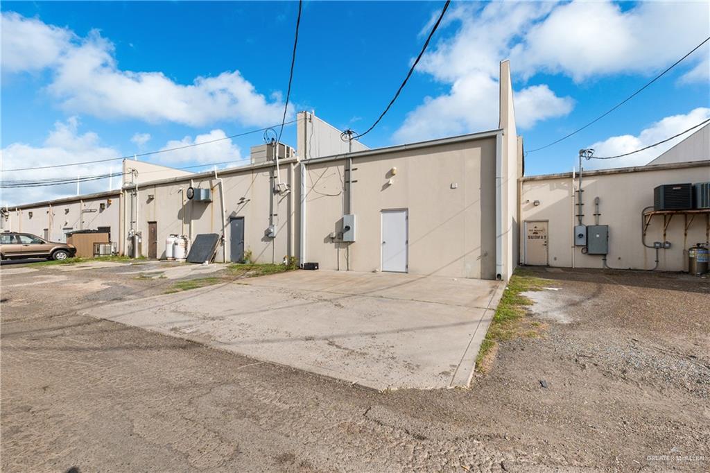 Photo 31 of 107 Nolana Avenue