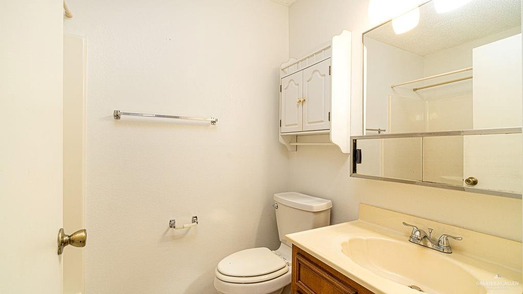 Photo 11 of 1500 Evergreen Avenue #15