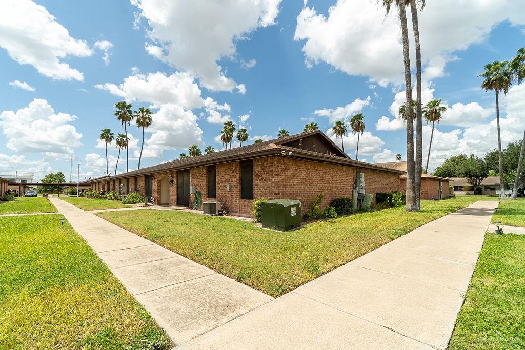 Photo 14 of 1500 Evergreen Avenue #15
