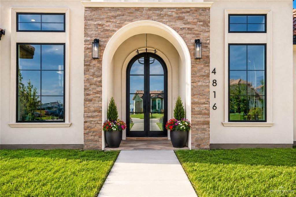 Photo 2 of 4816 Estancia Parkway