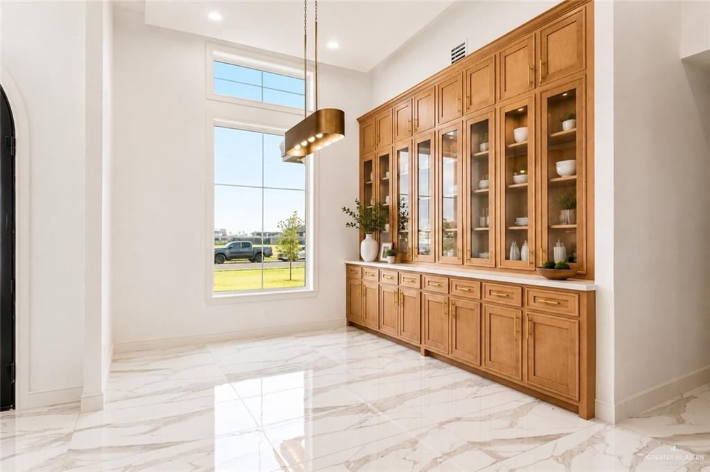 Photo 9 of 4816 Estancia Parkway