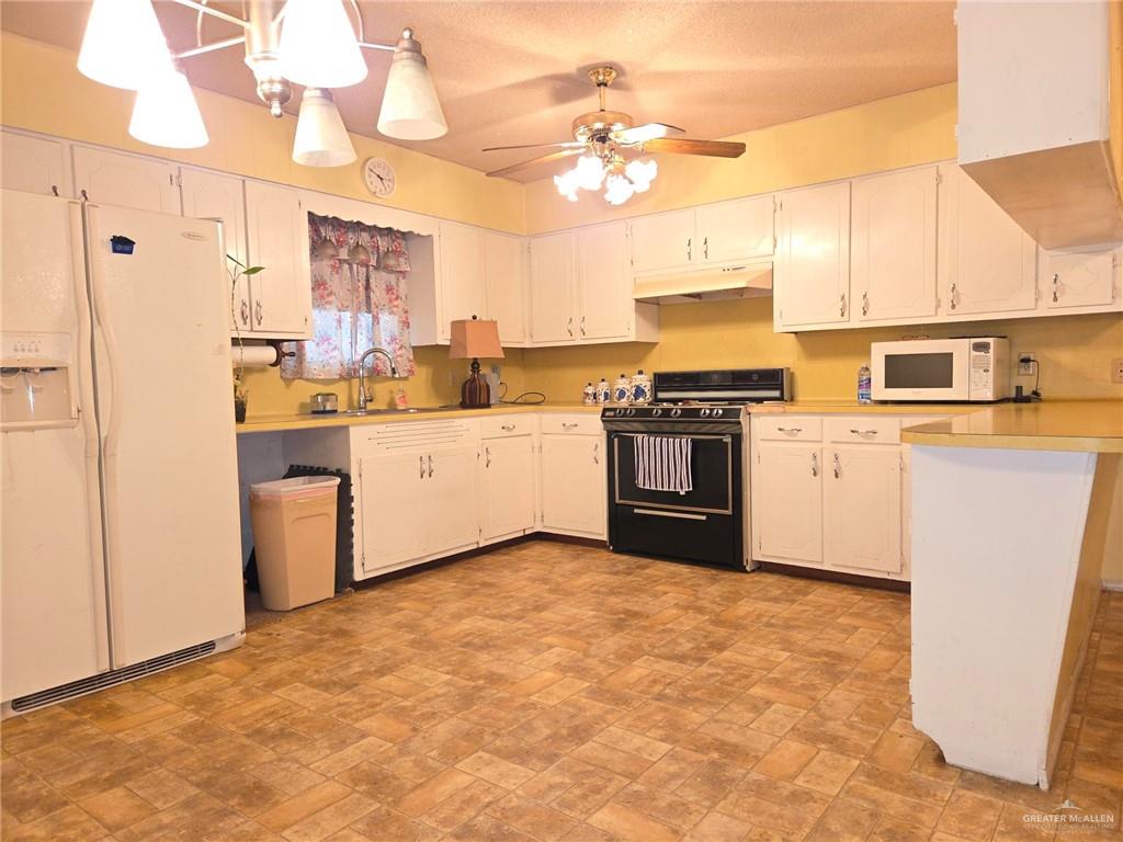 Photo 7 of 102 Greenlawn Street