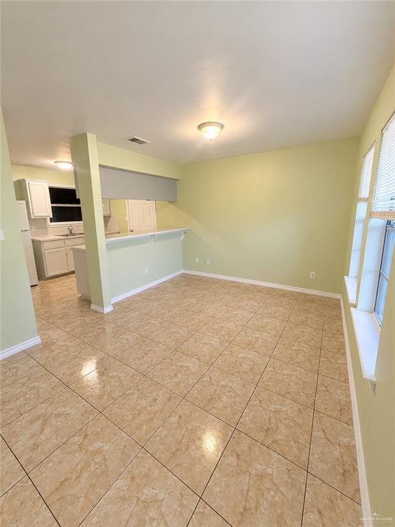Photo 3 of 2201 Grayson Avenue