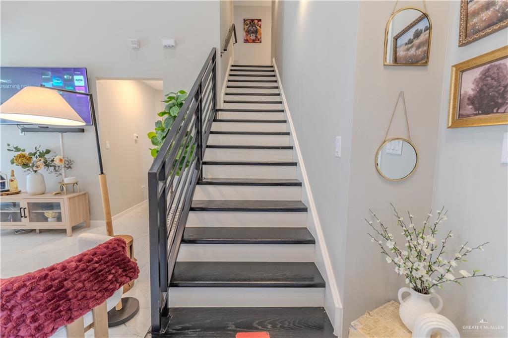 Photo 18 of 2306 Corales Street