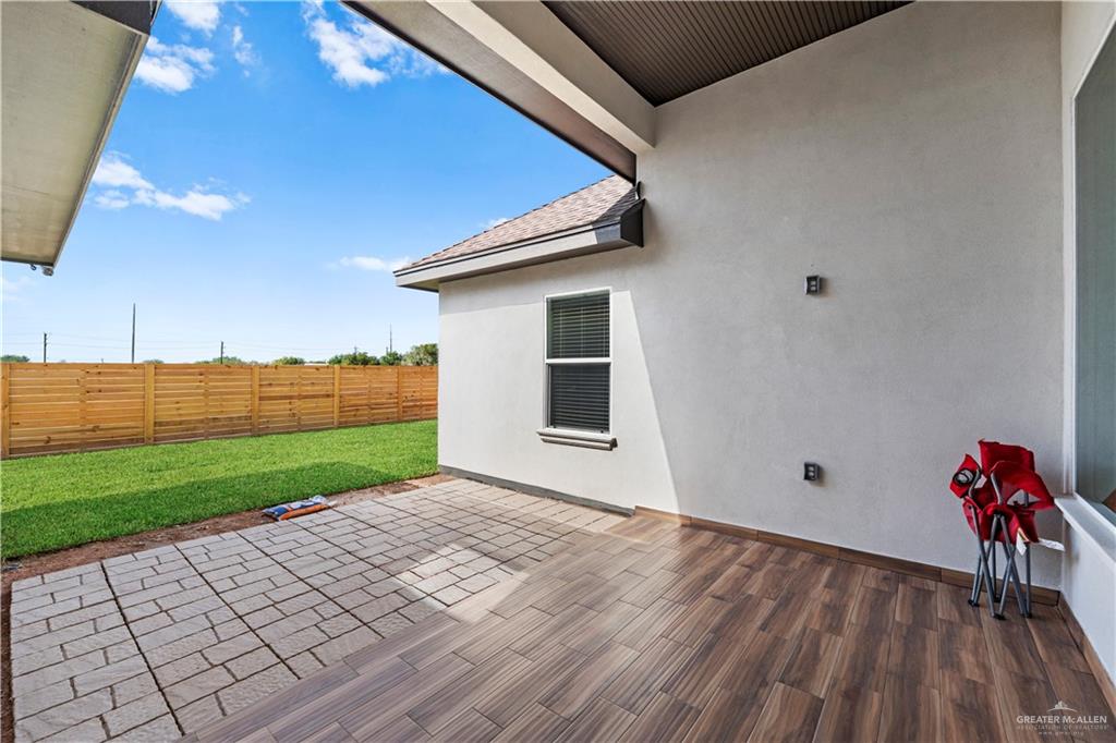 Photo 12 of 2604 Conroe Road