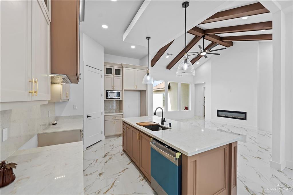 Photo 3 of 2604 Conroe Road