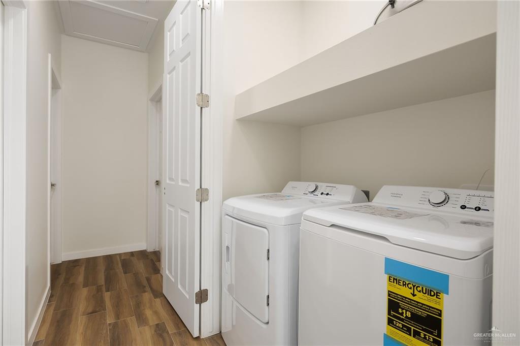 Photo 9 of 609 Onyx Avenue #1