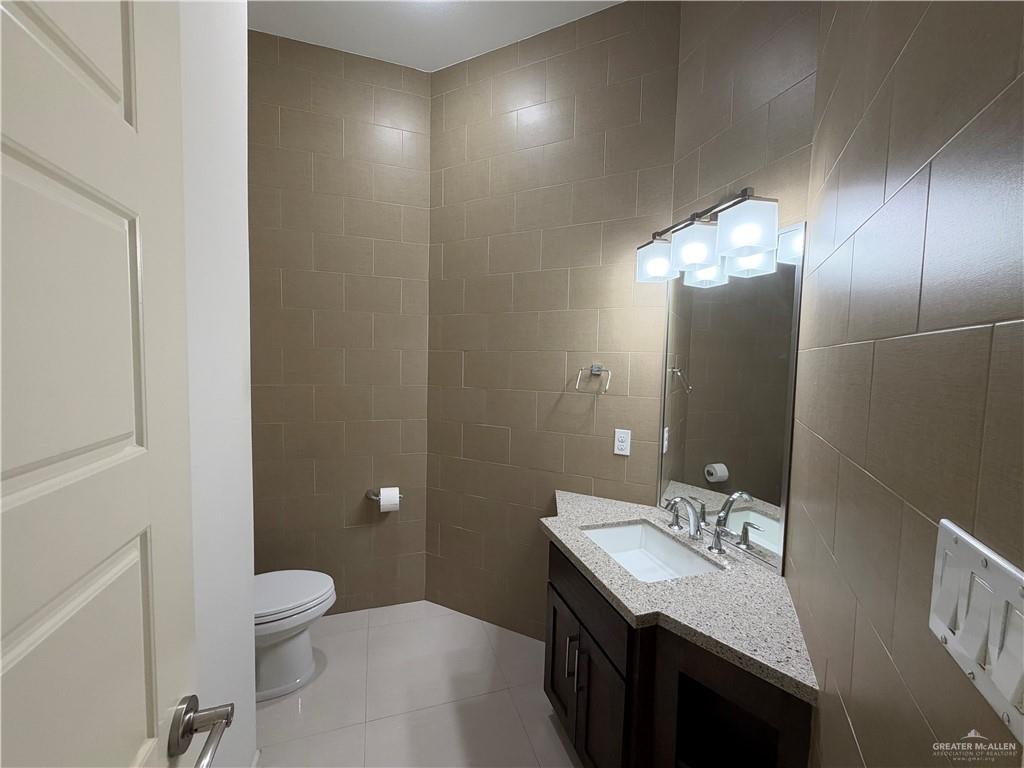 Photo 10 of 221 Ulex Avenue