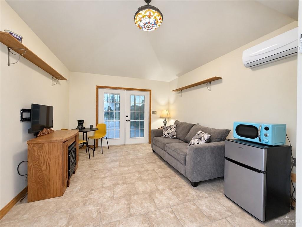 Photo 8 of 4014 Lark Drive