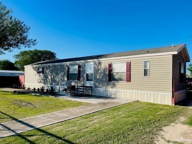 Photo 1 of 1501 Meadow Drive, Weslaco