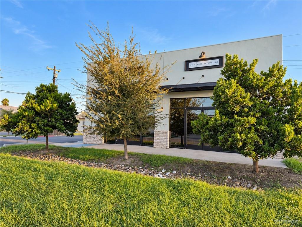Photo 1 of 301 Park Avenue #2, Pharr