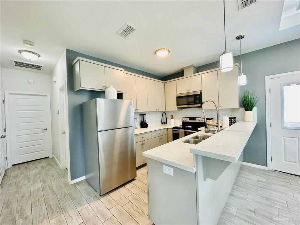 Photo 5 of 4701 Mulberry Avenue #3
