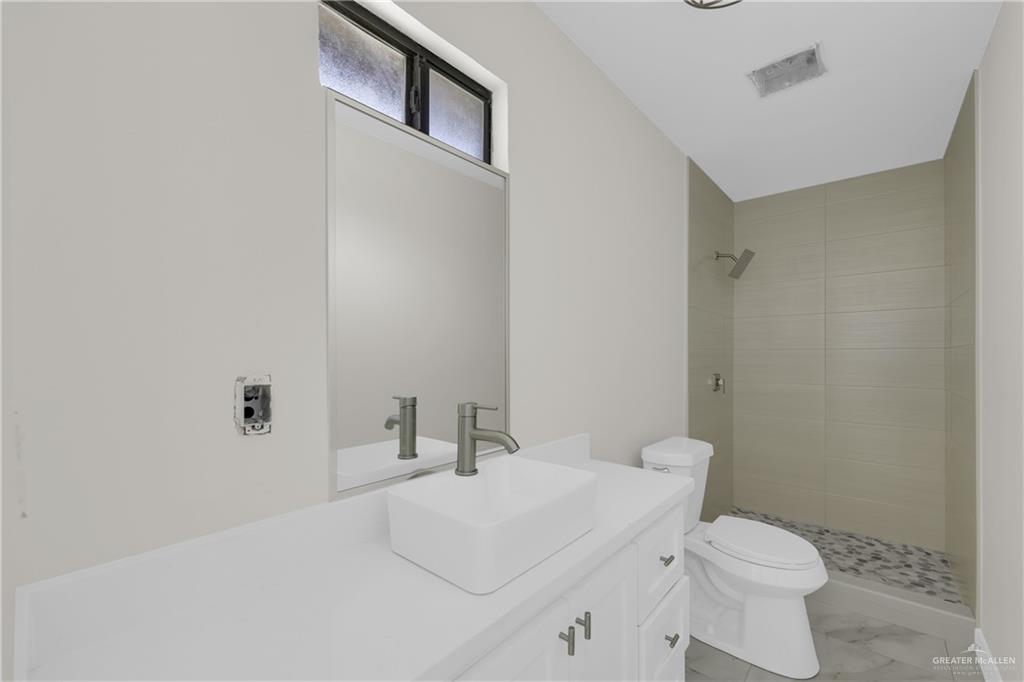 Photo 9 of 3309 Tulipan Avenue