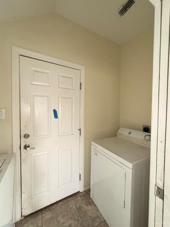 Photo 8 of 1513 Phoenix Street