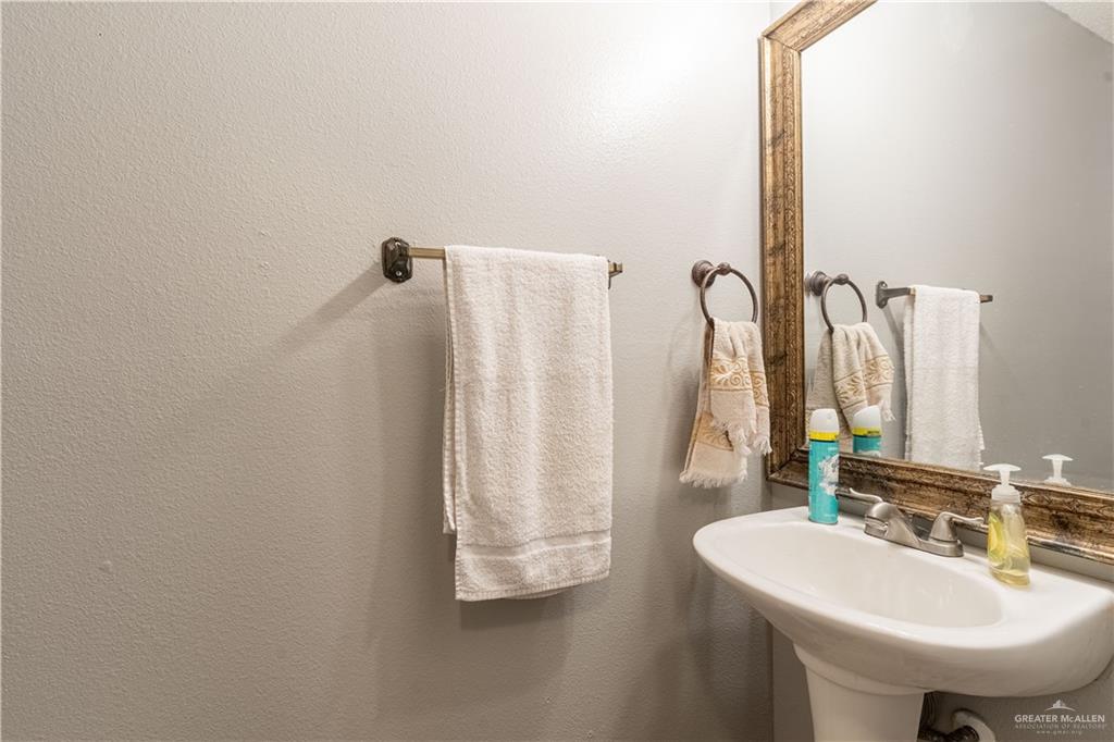 Photo 8 of 3100 Princeton Avenue