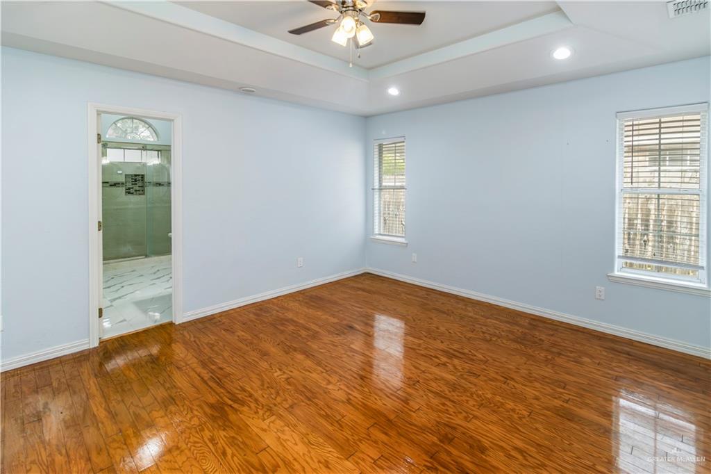 Photo 14 of 2317 Pelican Avenue
