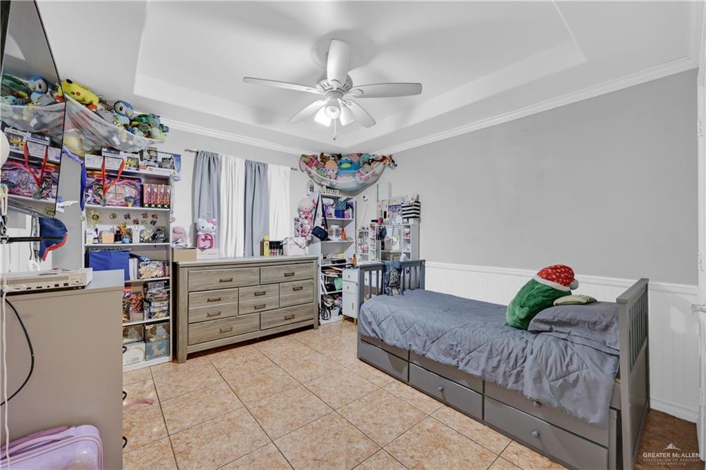 Photo 14 of 404 Los Ebanos Boulevard