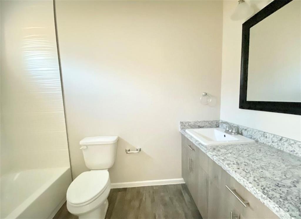Photo 10 of 805 Sunset Valley Street #3