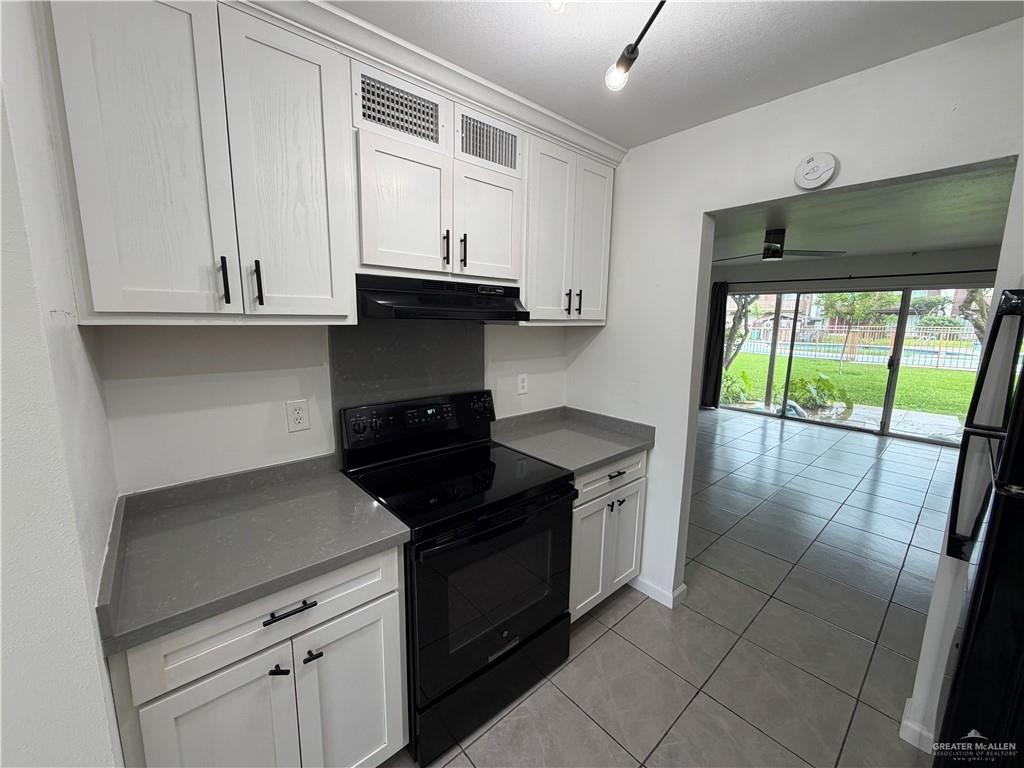Photo 3 of 401 Boca Chica Boulevard #305