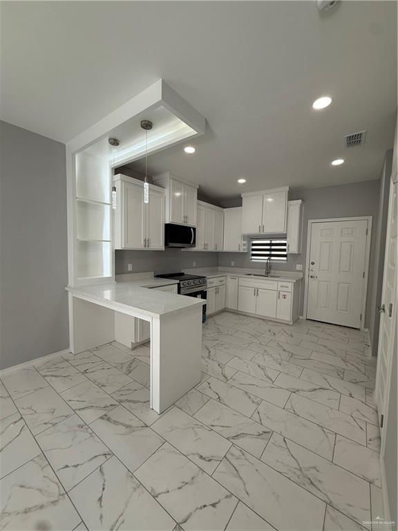 Photo 2 of 2113 Elsham Avenue #1