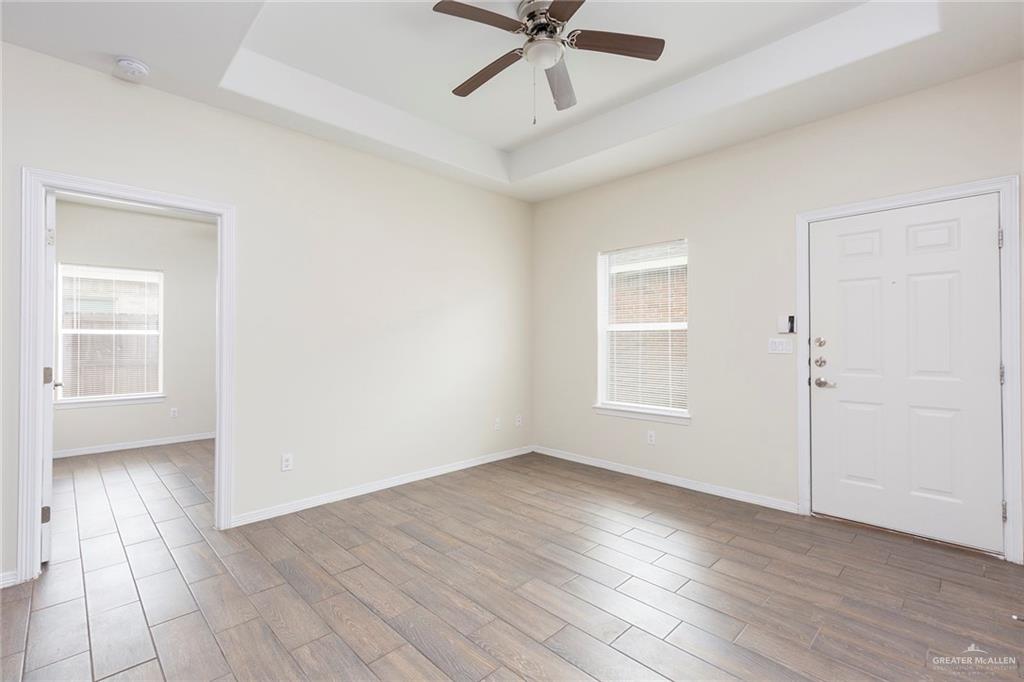 Photo 4 of 1702 Cortlandt Street