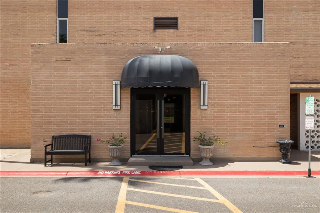 Photo 3 of 600 Wichita Avenue #501