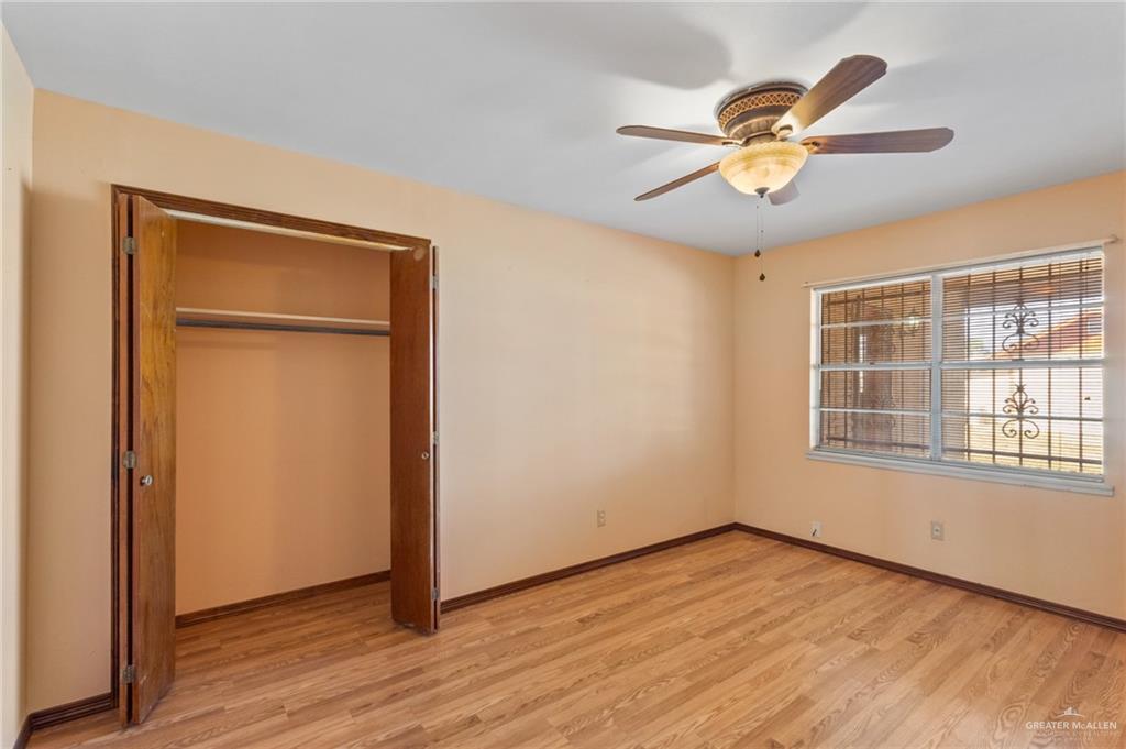 Photo 8 of 801 Foster Drive