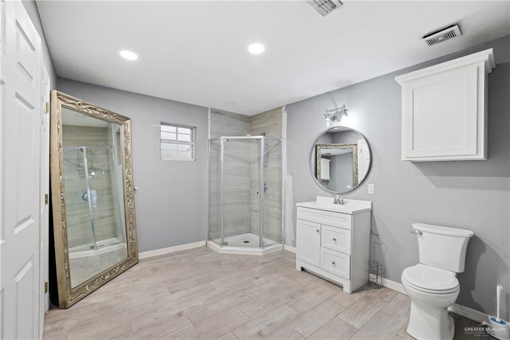 Photo 10 of 8601 Harrah Drive